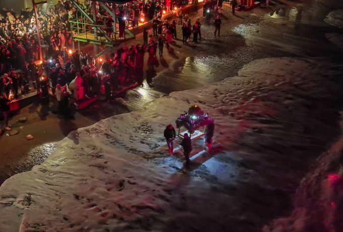Πάσχα στον Δήμο Λουτρακίου – Περαχώρας – Αγίων Θεοδώρων: Μια αυθεντική εμπειρία δίπλα στη θάλασσα